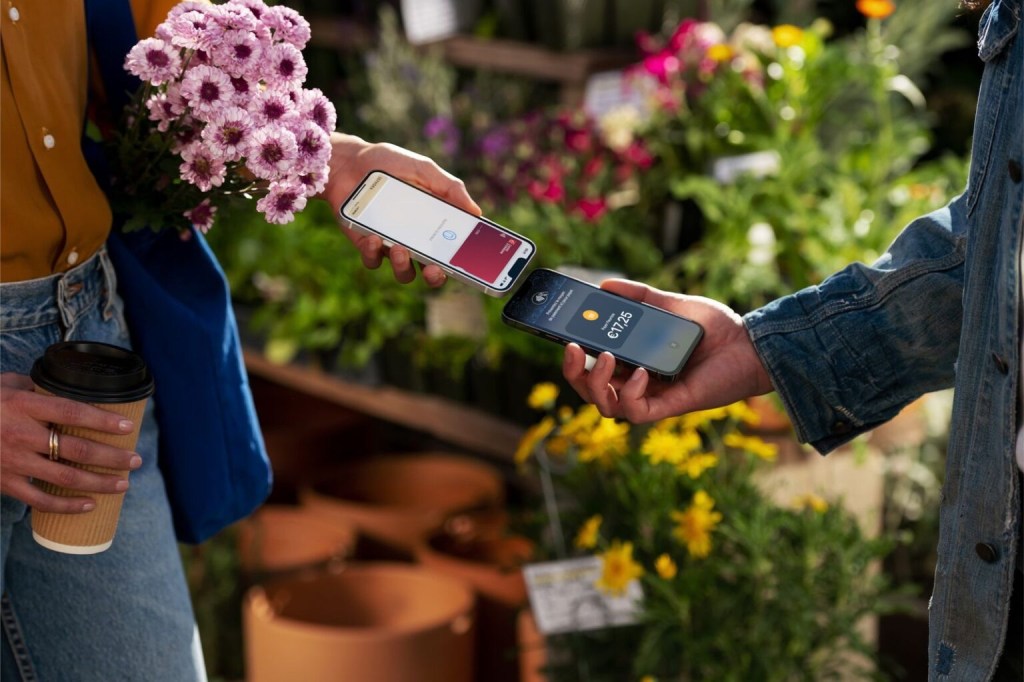 Apple porta Tap to Pay su iPhone in Italia, un nuovo modo di accettare i pagamenti&nbsp;contactless