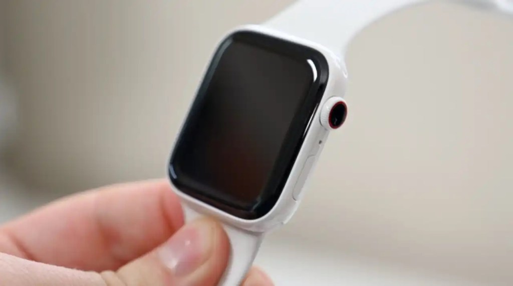 Apple Watch SE 3: NUOVO MODELLO in plastica ed&nbsp;economico